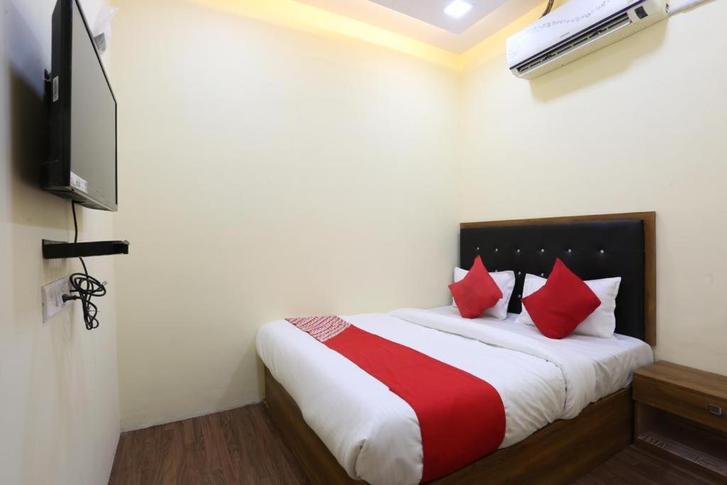 Hotel Indigo Inn Mumbai Exterior photo